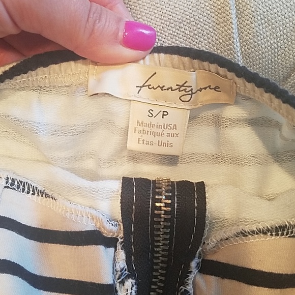 Forever 21 Strapless Dress - Picture 3 of 4